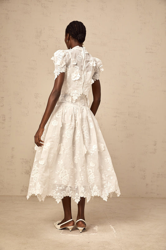 Thérèse white flower-embroidered top & skirt matching set