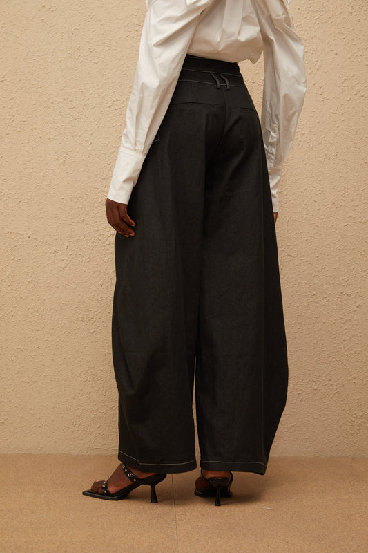 Emma Black Deconstructed Baggy Jeans